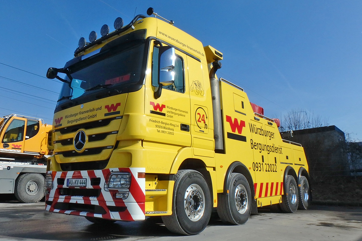 Transport AWU-Spezial-Bergunsgfahrzeug für Schwerlast WÜ Transport / SZM