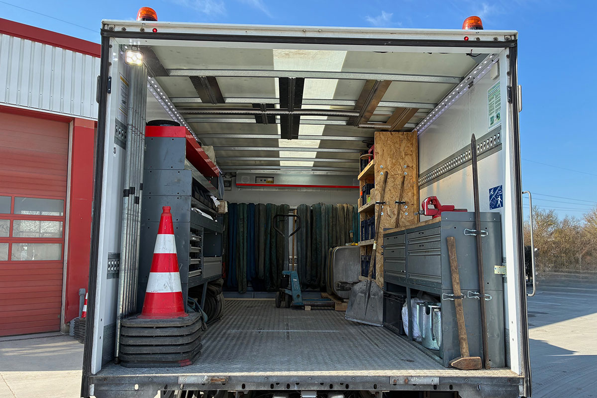 Transport SKW-Pannenhilfsfahrzeug Transport / SZM